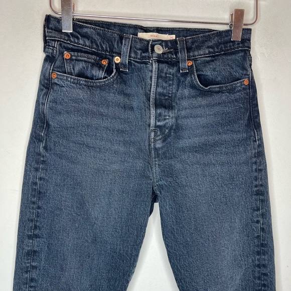 Levi’s | Wedgie Fit Skinny Jeans in Black Wash Sz. 25 - Picture 3 of 5